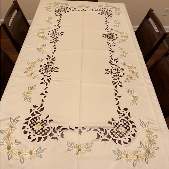 Ivory Embroidery Organza Floral 72”X108” 12 Table Cloths Napkins Wedding Party - Picture 2 of 9